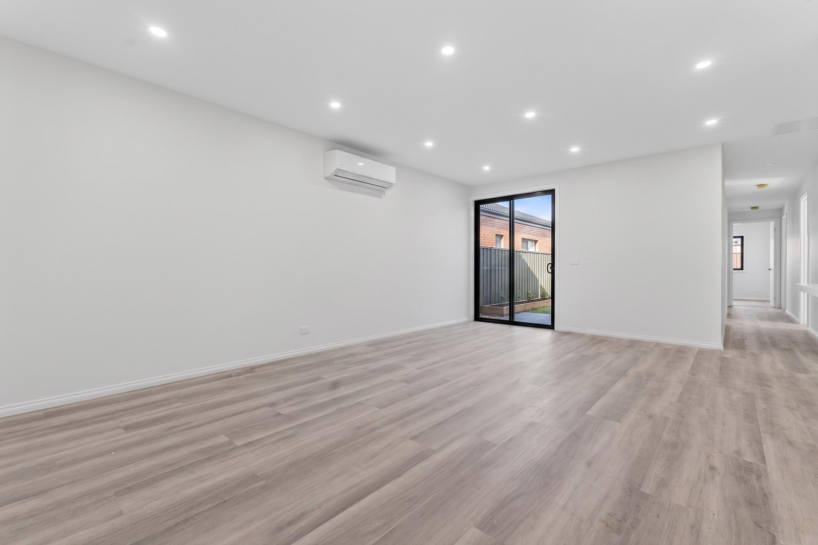 23 Yeoman Street, Melton South, VIC 3338, Melton South - Thumbnail 8