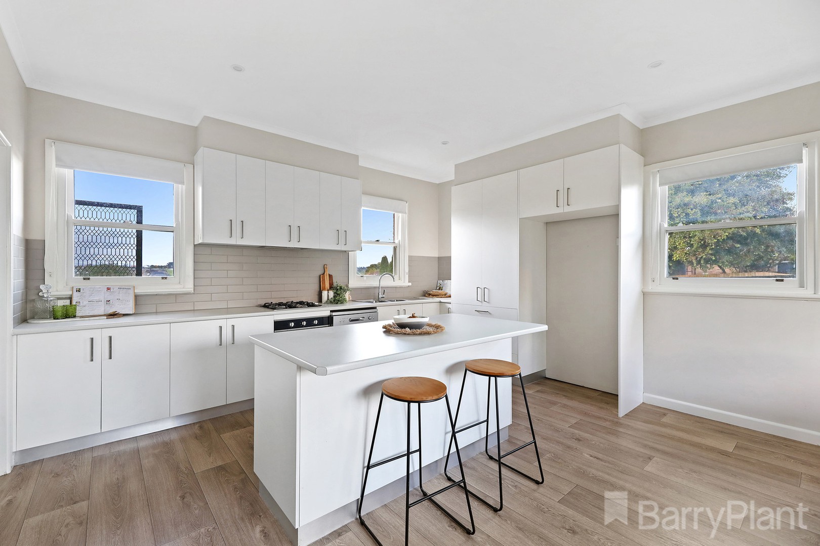 23 Young Street, Drouin, VIC 3818, Drouin - Thumbnail 2