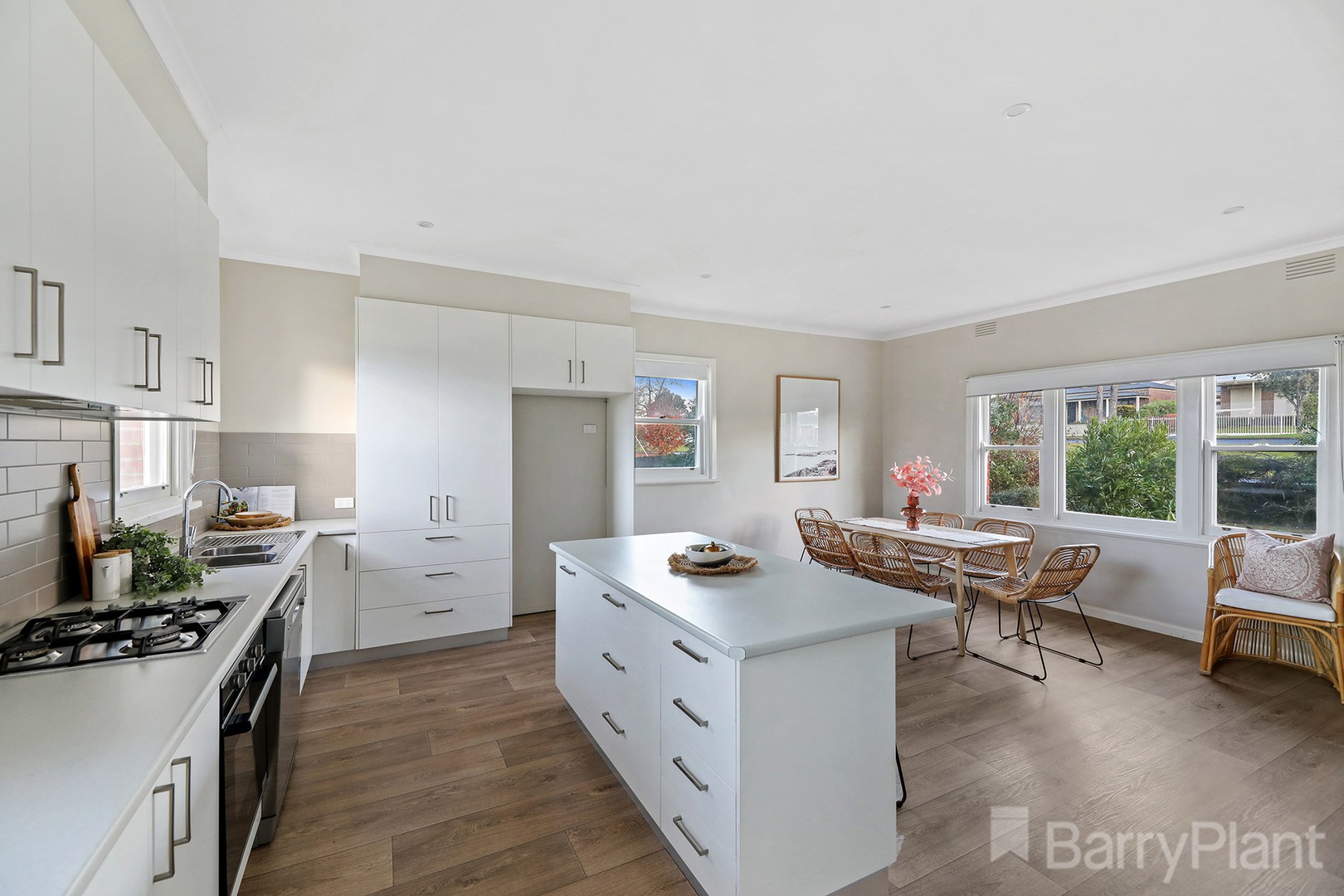 23 Young Street, Drouin, VIC 3818, Drouin - Thumbnail 4