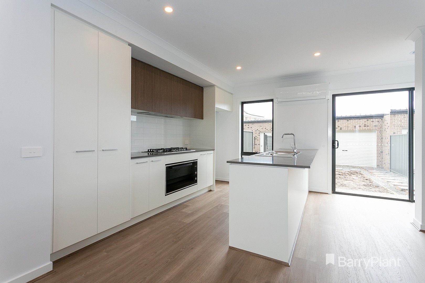 230 Carnival Boulevard, Berwick, VIC 3806 - Thumbnail 2 - 15/12/2022