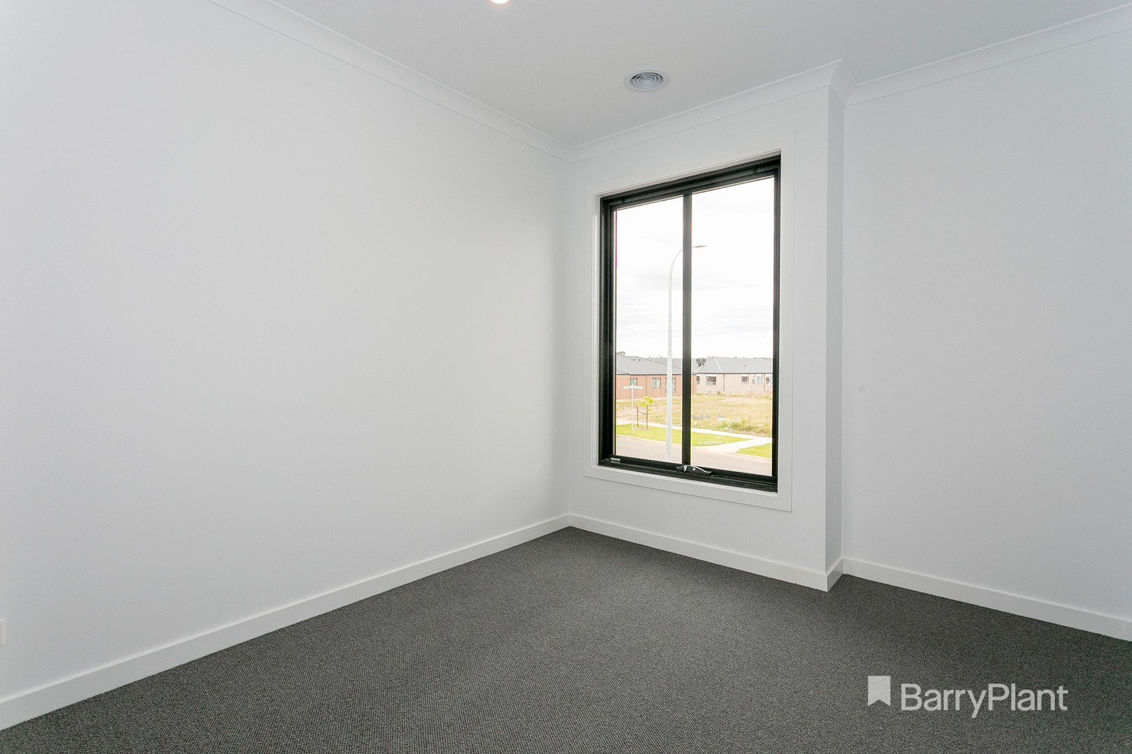 230 Carnival Boulevard, Berwick, VIC 3806, Berwick - Thumbnail 7