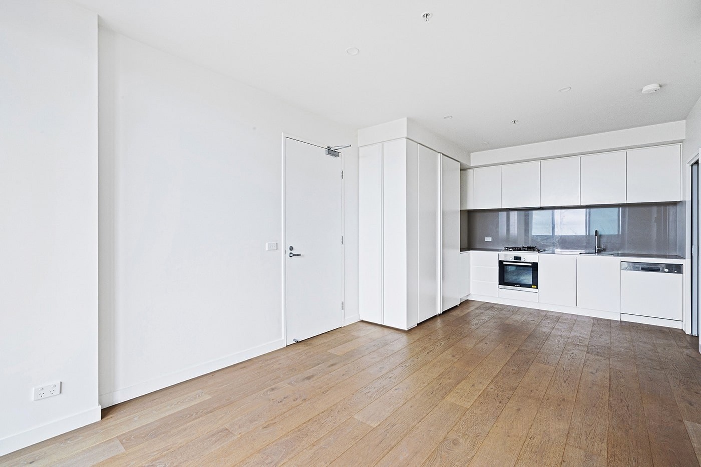 2301/89 Gladstone Street, South Melbourne, VIC 3205, South Melbourne - Thumbnail 2