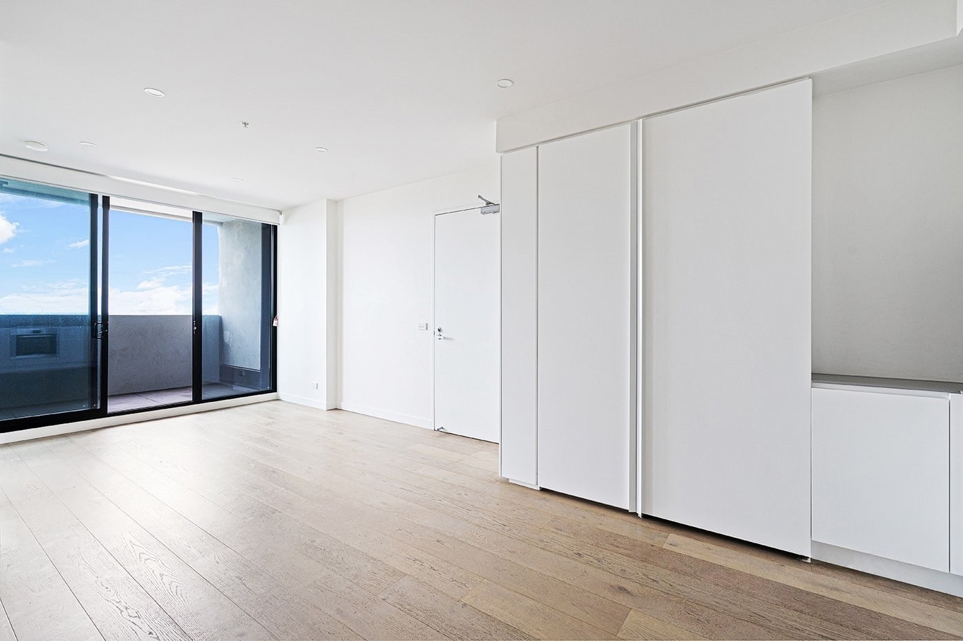 2301/89 Gladstone Street, South Melbourne, VIC 3205, South Melbourne - Thumbnail 3