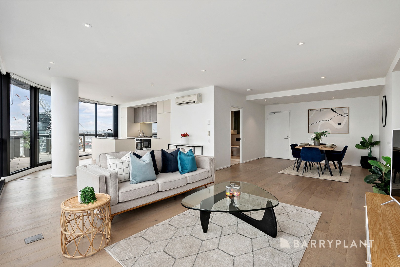 2303S/889 Collins Street, Docklands, VIC 3008, Docklands - Thumbnail 3
