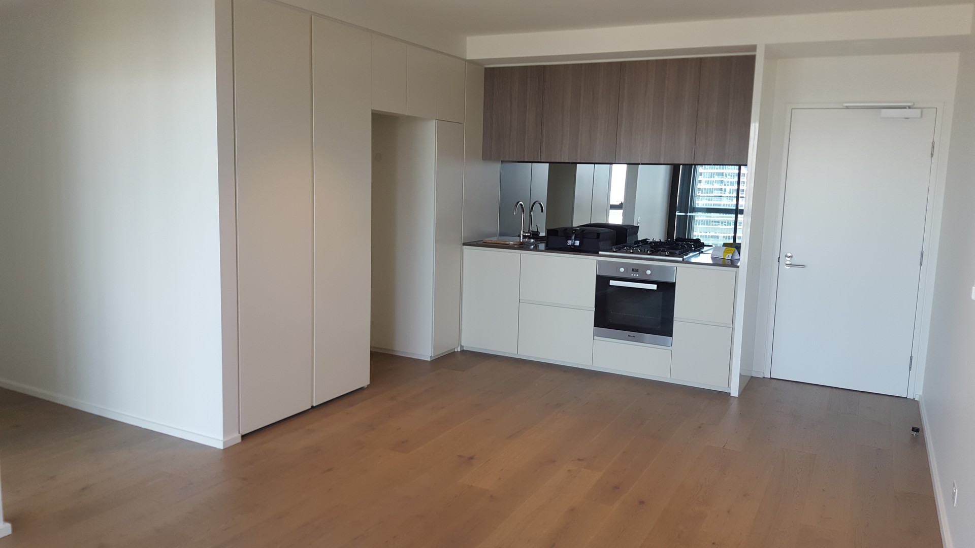 2306N/883 Collins Street, Docklands, VIC 3008, Docklands - Thumbnail 2