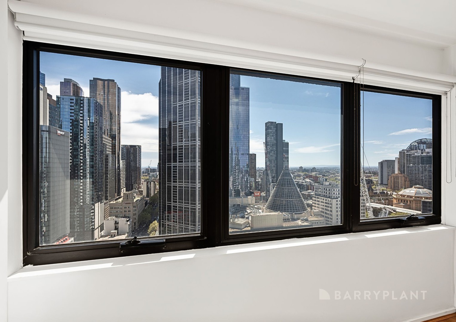 2315/250 Elizabeth Street, Melbourne, VIC 3000 - Thumbnail 1 - 28/09/2026