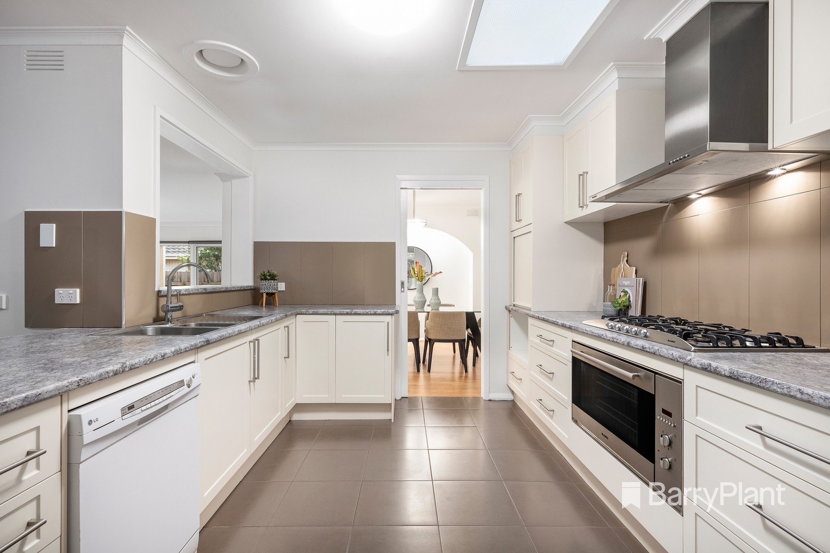 232 Centre Dandenong Road, Dingley Village, VIC 3172, Dingley Village - Thumbnail 5