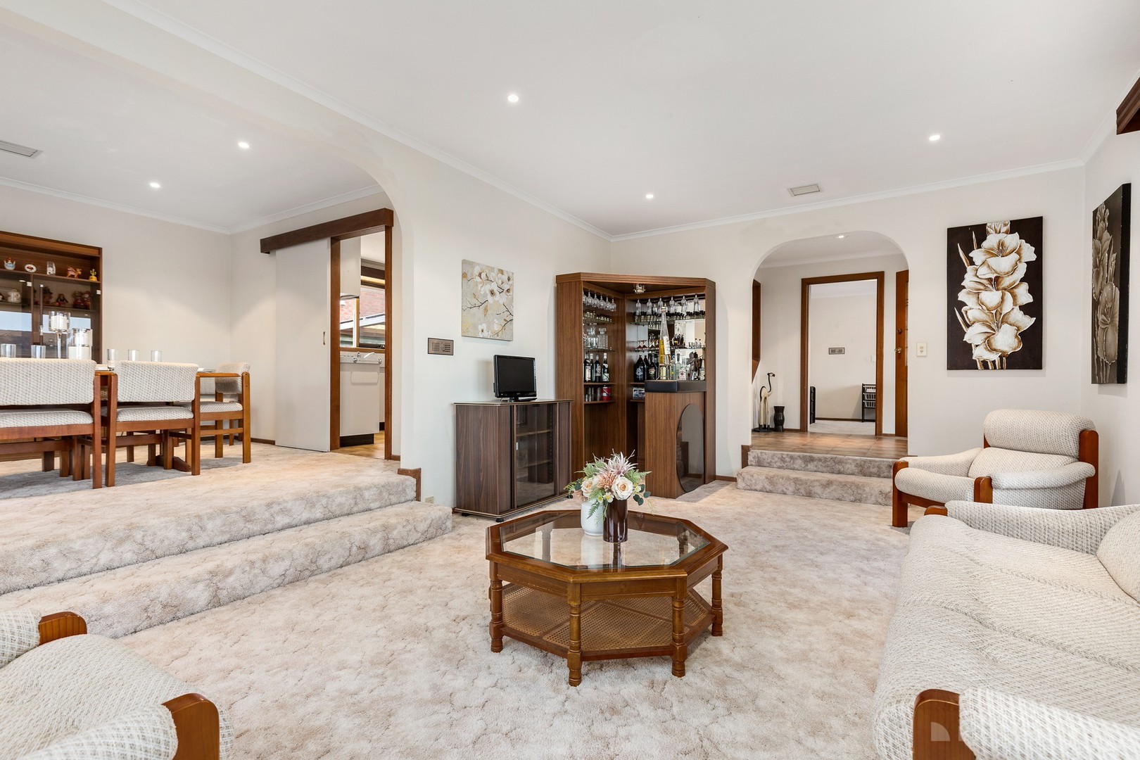 233 James Cook Drive, Endeavour Hills, VIC 3802, Endeavour Hills - Thumbnail 3