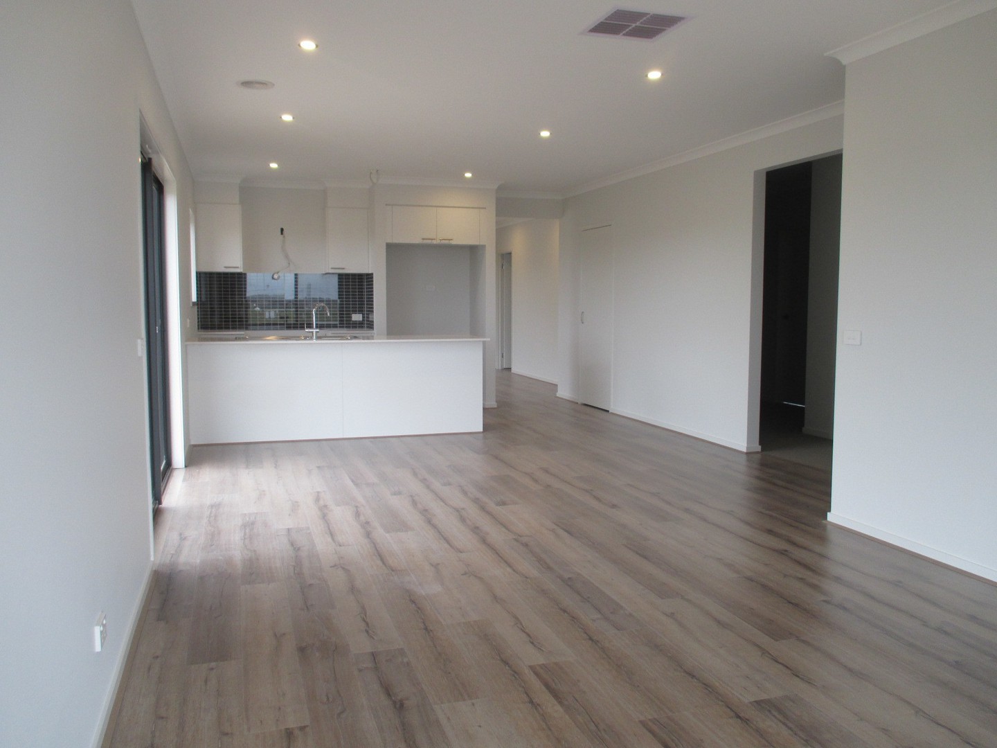 235 Alisma Boulevard, Cranbourne North, VIC 3977, Cranbourne North - Thumbnail 4