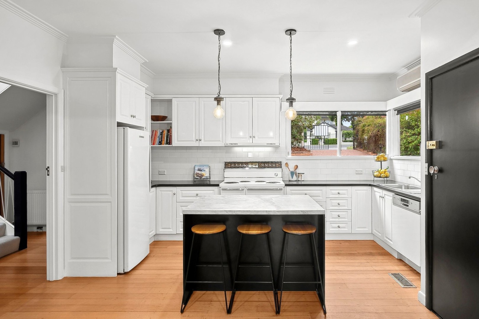 235 Noble Street, Newtown, VIC 3220, Newtown - Thumbnail 4