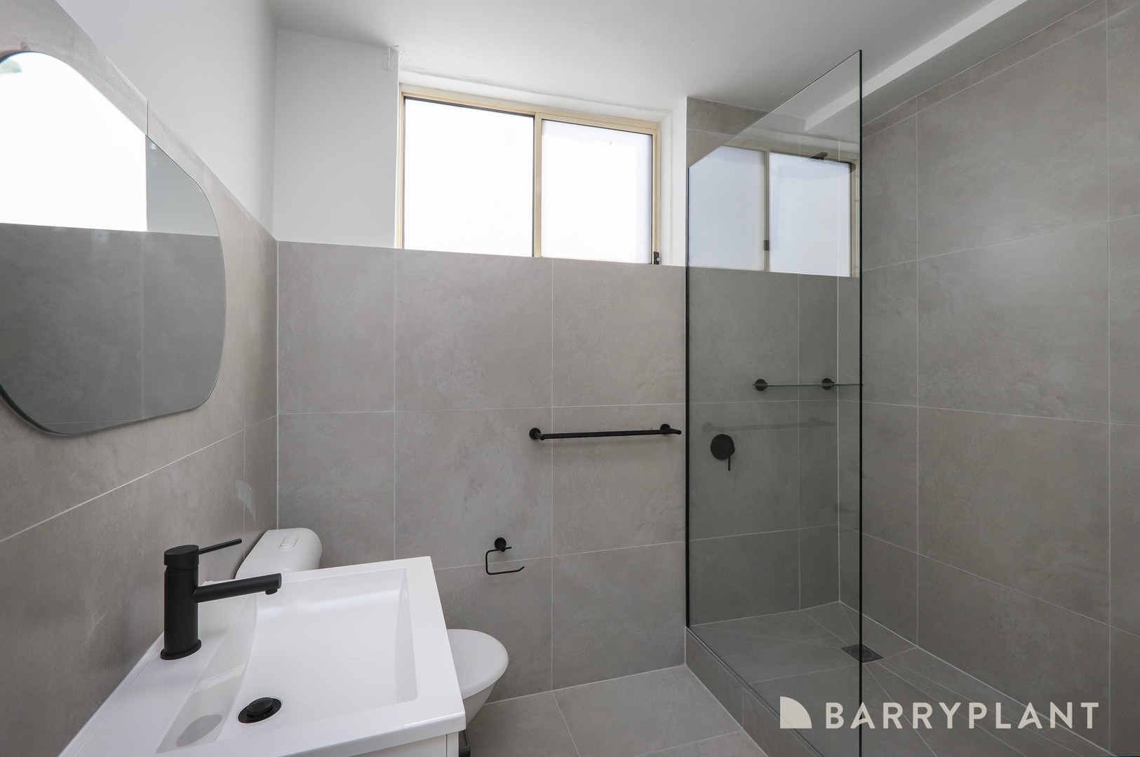 24/12 Percy Street, St Albans, VIC 3021, St Albans - Thumbnail 2