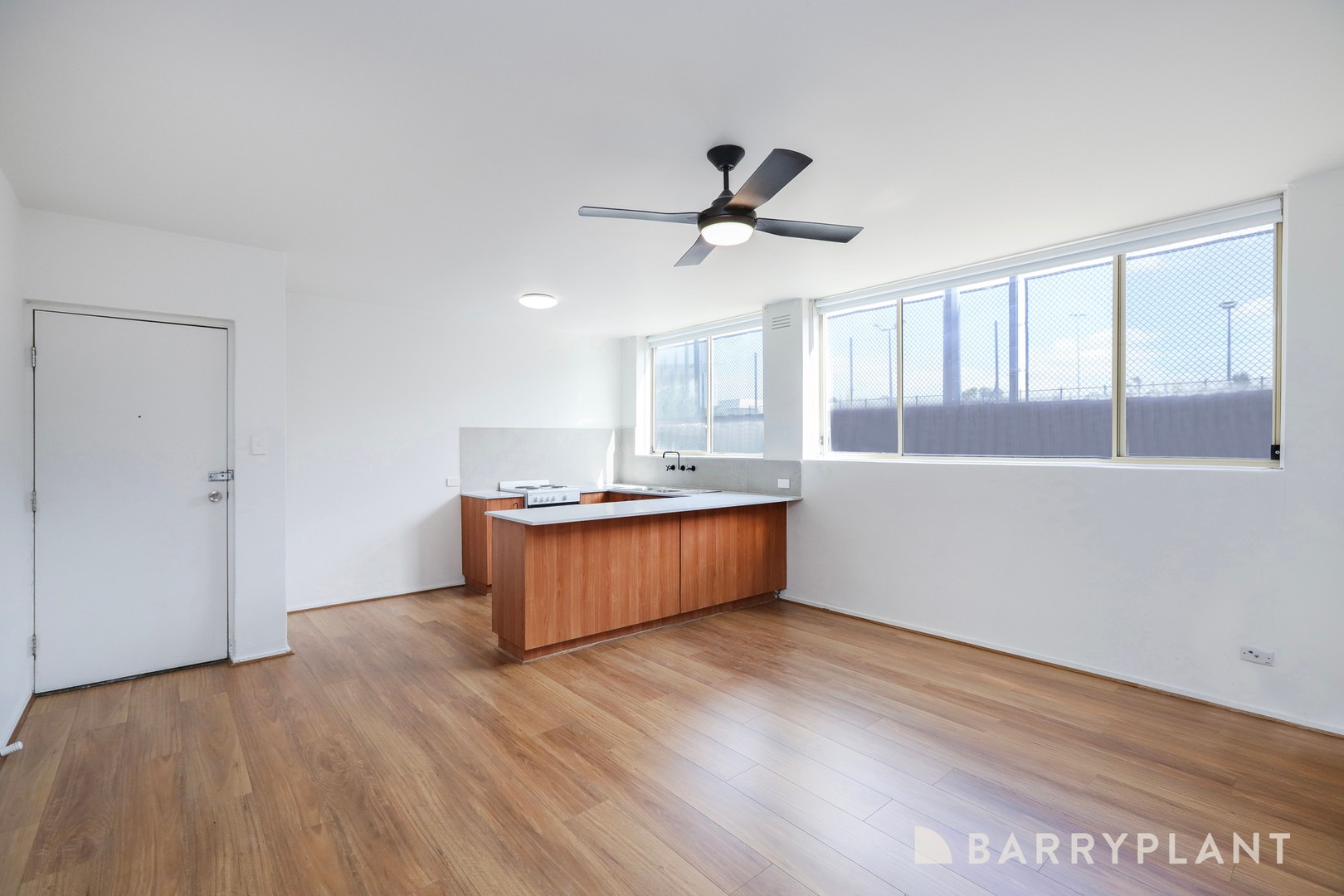 24/12 Percy Street, St Albans, VIC 3021, St Albans - Thumbnail 4