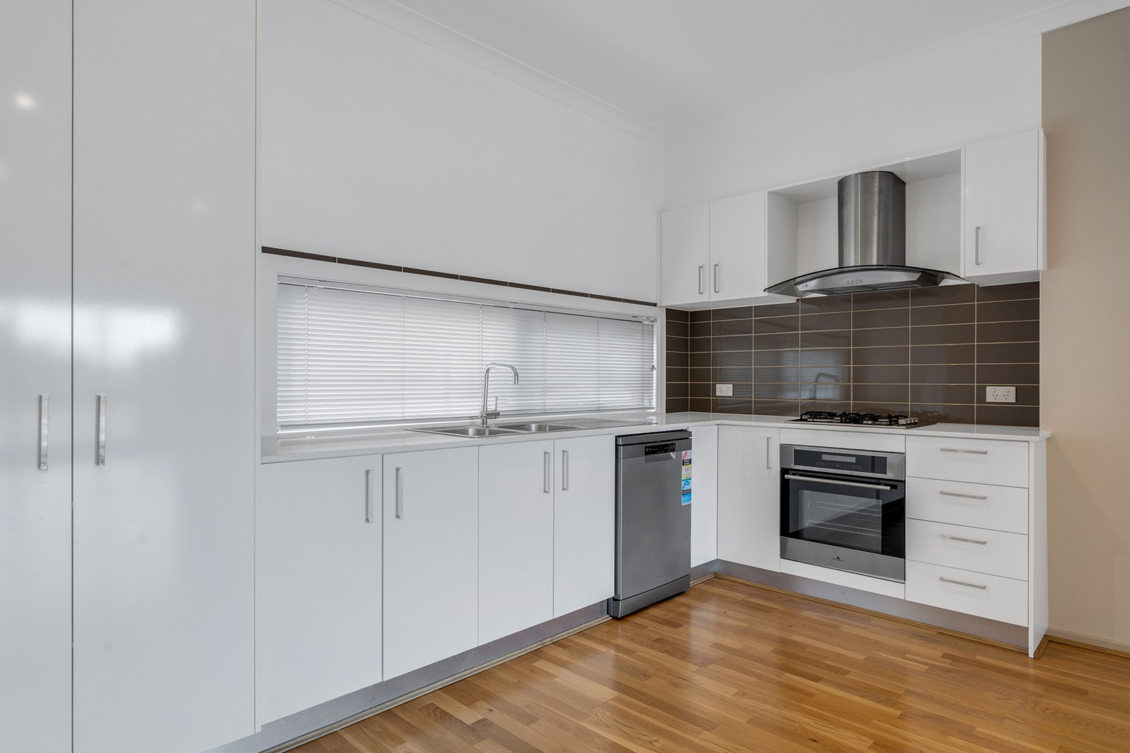 24/8 Moresby Court, Craigieburn, VIC 3064, Craigieburn - Thumbnail 4