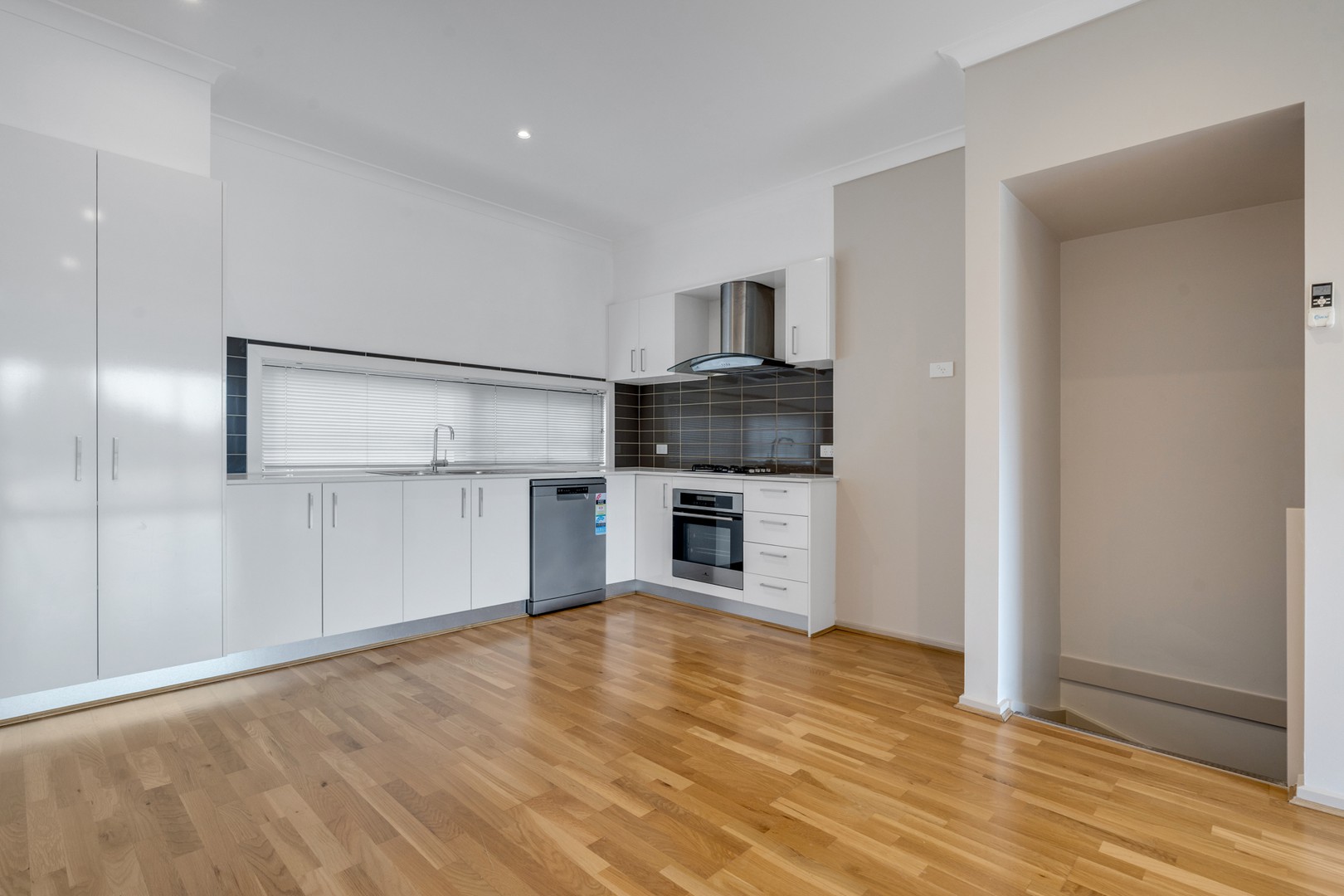 24/8 Moresby Court, Craigieburn, VIC 3064, Craigieburn - Thumbnail 5