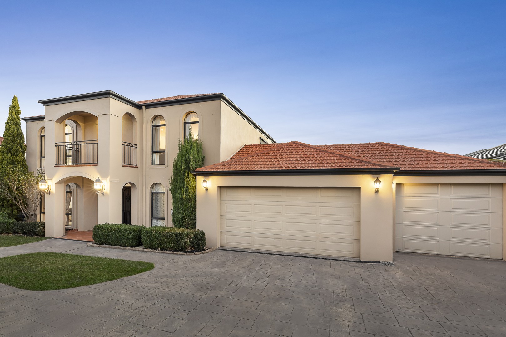 24 Aisha Crescent, Dingley Village, VIC 3172 - Thumbnail 2 - 12/03/2026