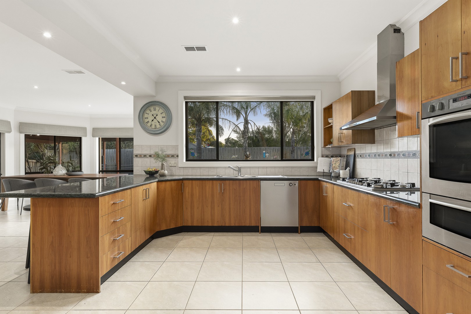 24 Aisha Crescent, Dingley Village, VIC 3172, Dingley Village - Thumbnail 7