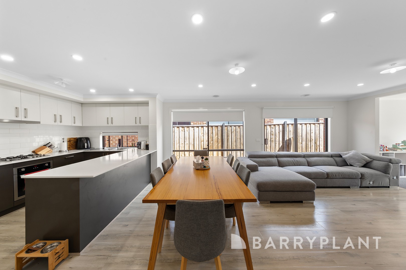 24 Alinta Drive, Deanside, VIC 3336, Deanside - Thumbnail 4