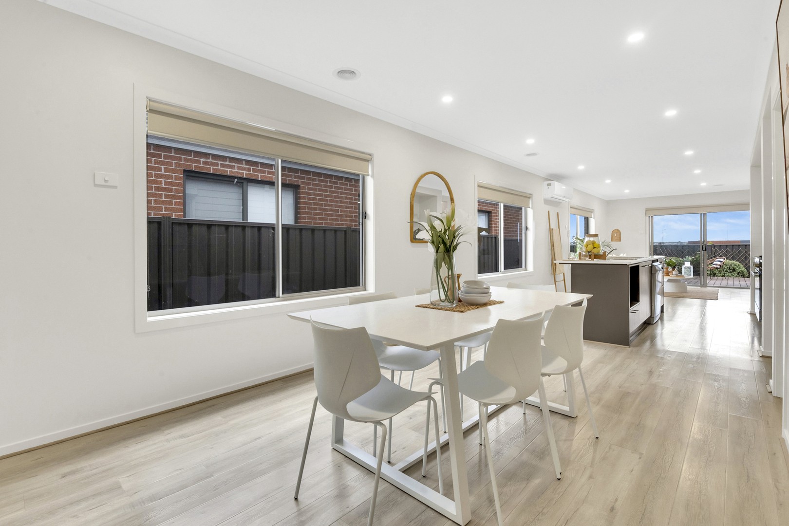 24 Altamont Road, Craigieburn, VIC 3064, Craigieburn - Thumbnail 4