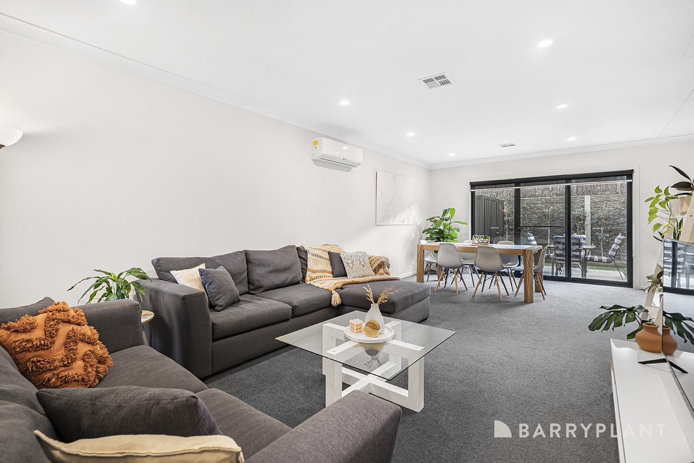 24 Amadeo Way, Chirnside Park, VIC 3116, Chirnside Park - Thumbnail 2