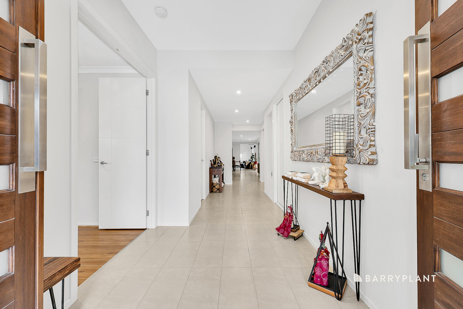 24 Applegum Drive, South Morang, VIC 3752 - Thumbnail 2 - 30/04/2025