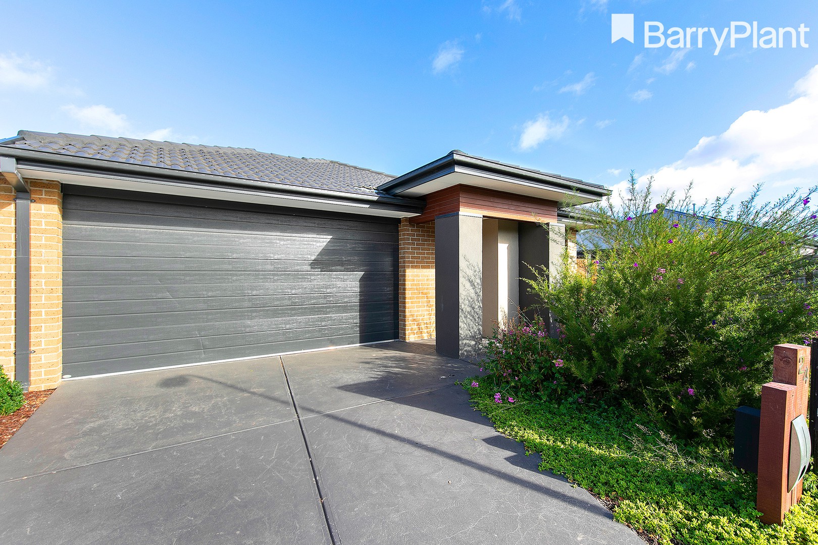 24 Aquatic Drive, Cranbourne West, VIC 3977, Cranbourne West - Thumbnail 2