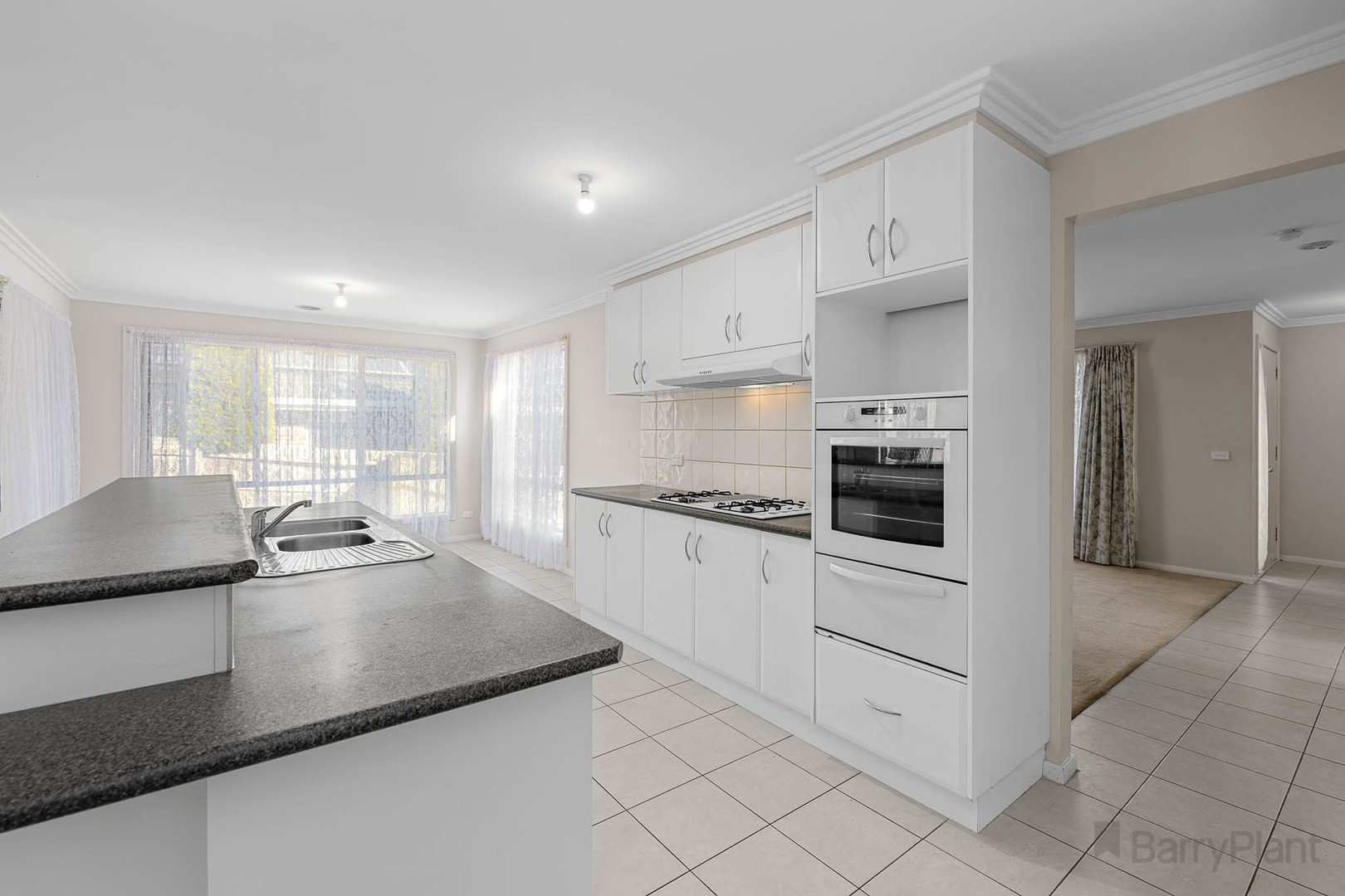 24 Archibald Avenue, Narre Warren, VIC 3805, Narre Warren - Thumbnail 3