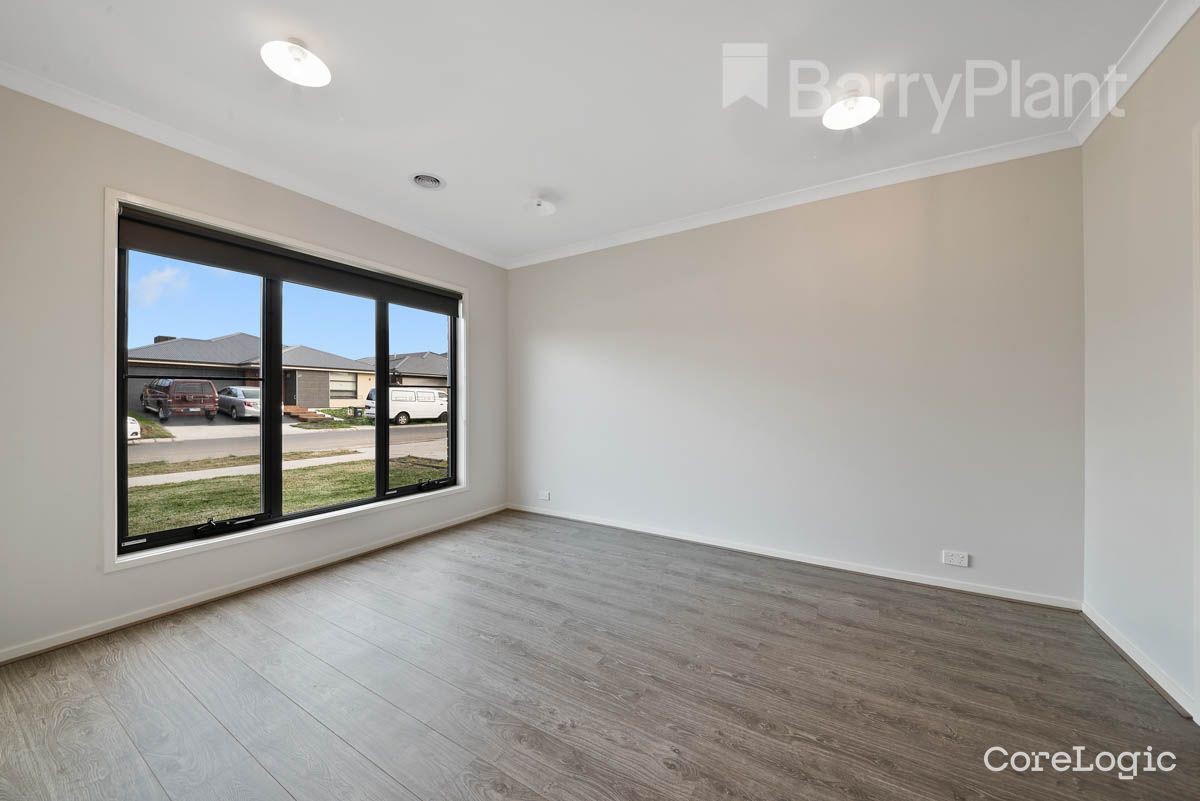 24 Avonbury Circuit, Cranbourne West, VIC 3977, Cranbourne West - Thumbnail 8