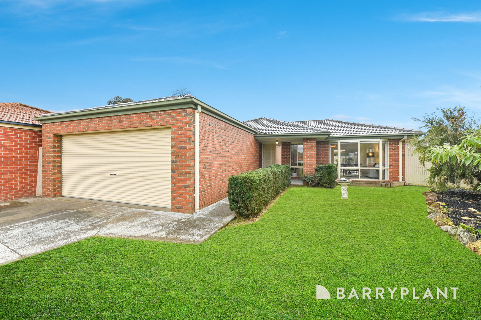 24 Balmaceda Court, Berwick, VIC 3806, Berwick - Thumbnail 2