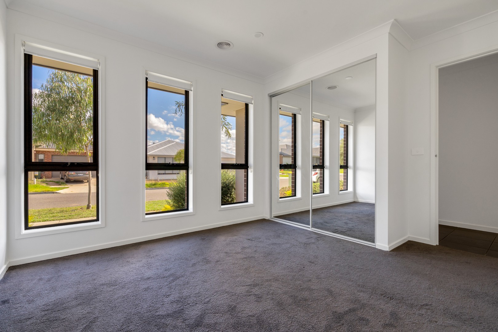 24 Beavers Street, Mickleham, VIC 3064, Mickleham - Thumbnail 4