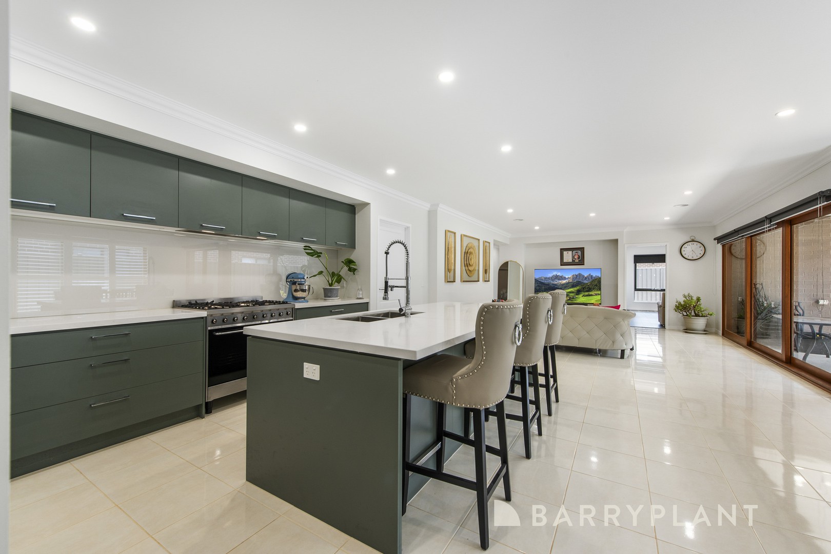 24 Bracknell Crescent, Strathtulloh, VIC 3338, Strathtulloh - Thumbnail 2