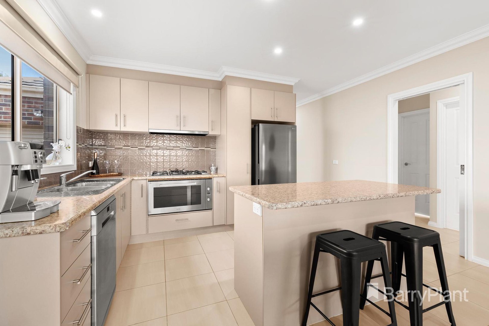 24 Brinkhill Drive, Mernda, VIC 3754, Mernda - Thumbnail 2