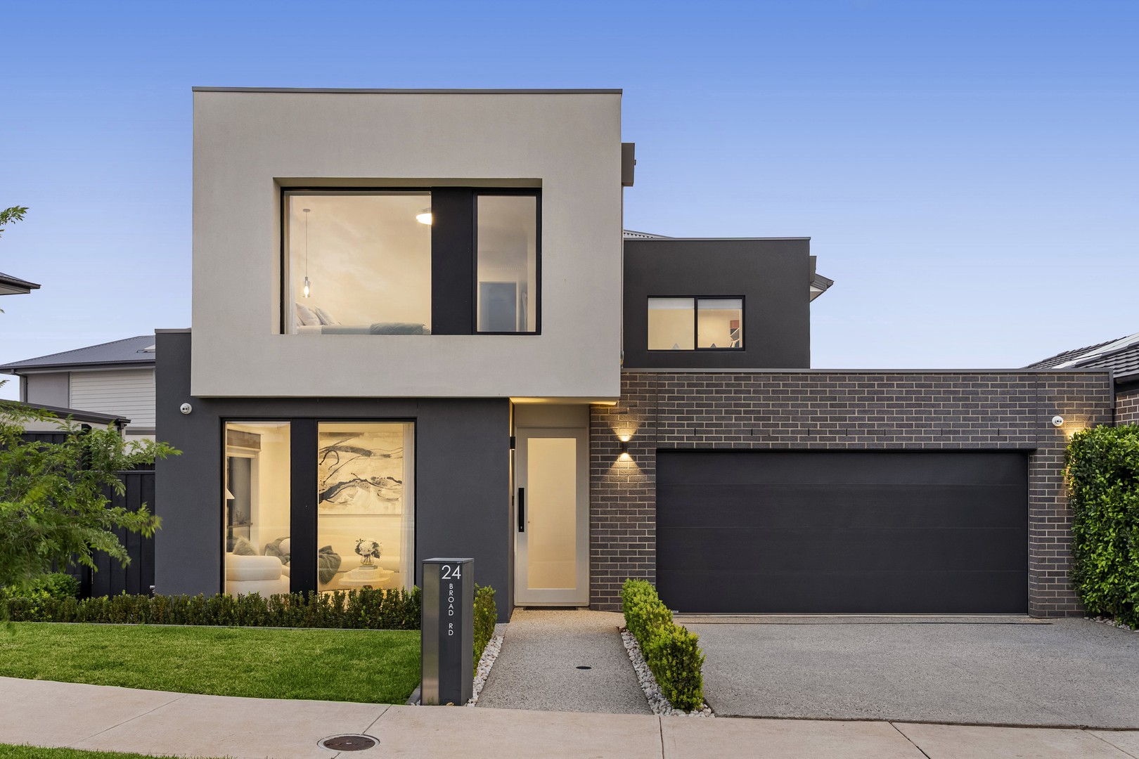 24 Broad Road, Fraser Rise - Image 1