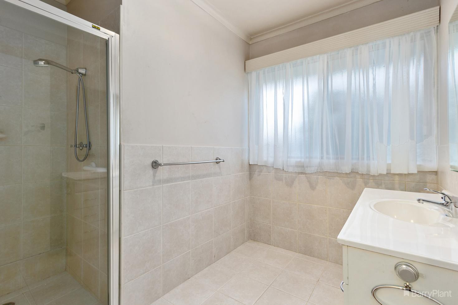 24 Buckingham Crescent, Doncaster, VIC 3108, Doncaster - Thumbnail 3