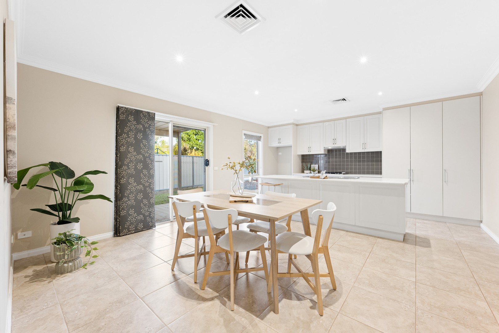 24 Canterbury Drive, Mildura, VIC 3500 - Thumbnail 2 - 22/05/2026