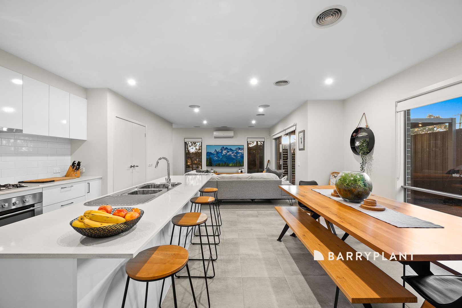 24 Cassa Blue Circuit, Narre Warren, VIC 3805, Narre Warren - Thumbnail 4