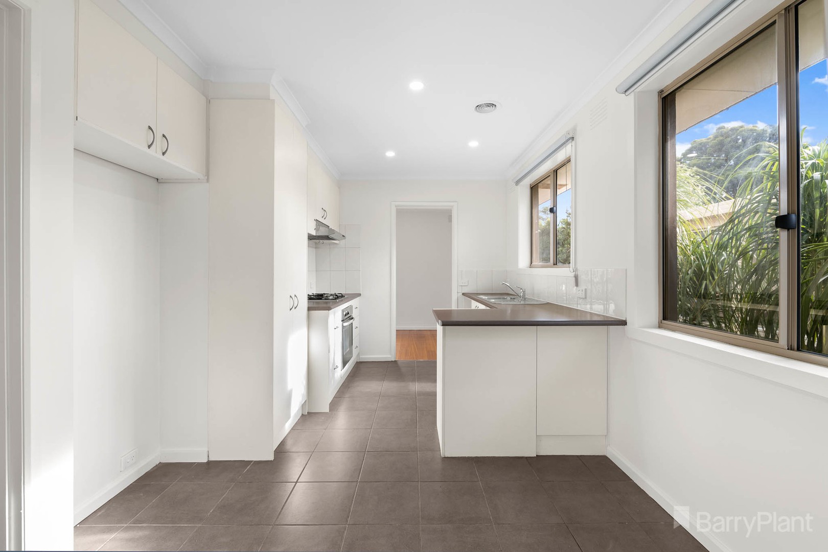 24 Chateau Avenue, Narre Warren, VIC 3805, Narre Warren - Thumbnail 5