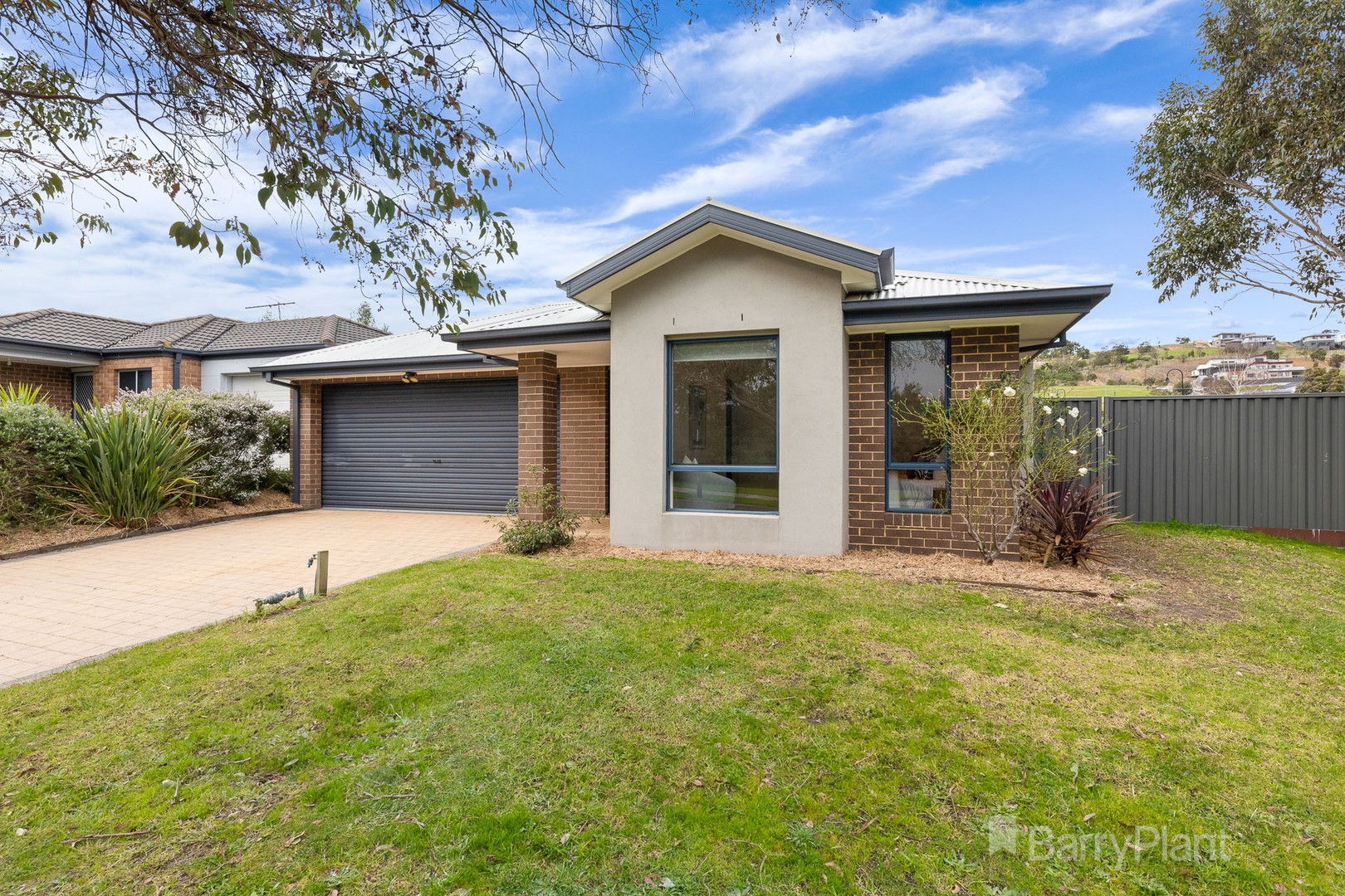 24 Chestnut Chase, Pakenham, VIC 3810, Pakenham - Thumbnail 2