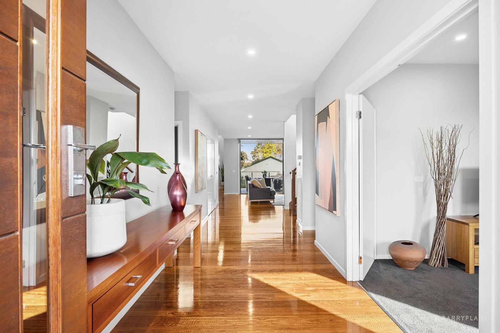 24 Churinga Avenue, Mitcham, VIC 3132, Mitcham - Thumbnail 2