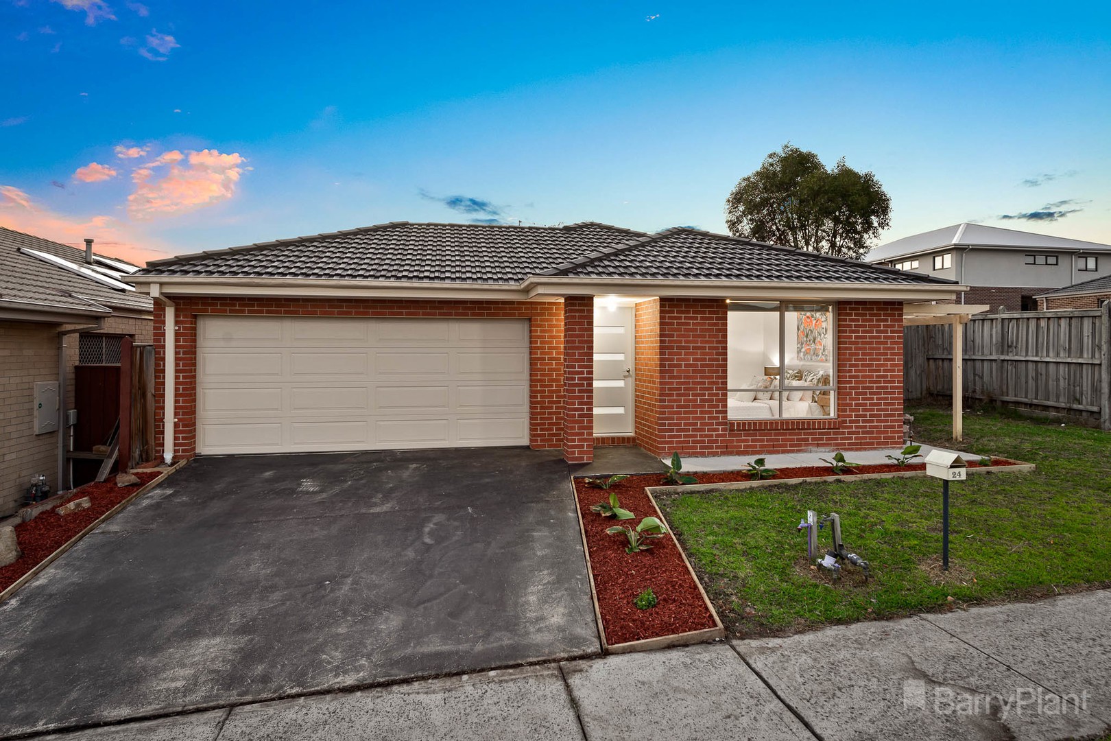 24 Clarendon Street, Pakenham, VIC 3810, Pakenham - Thumbnail 2
