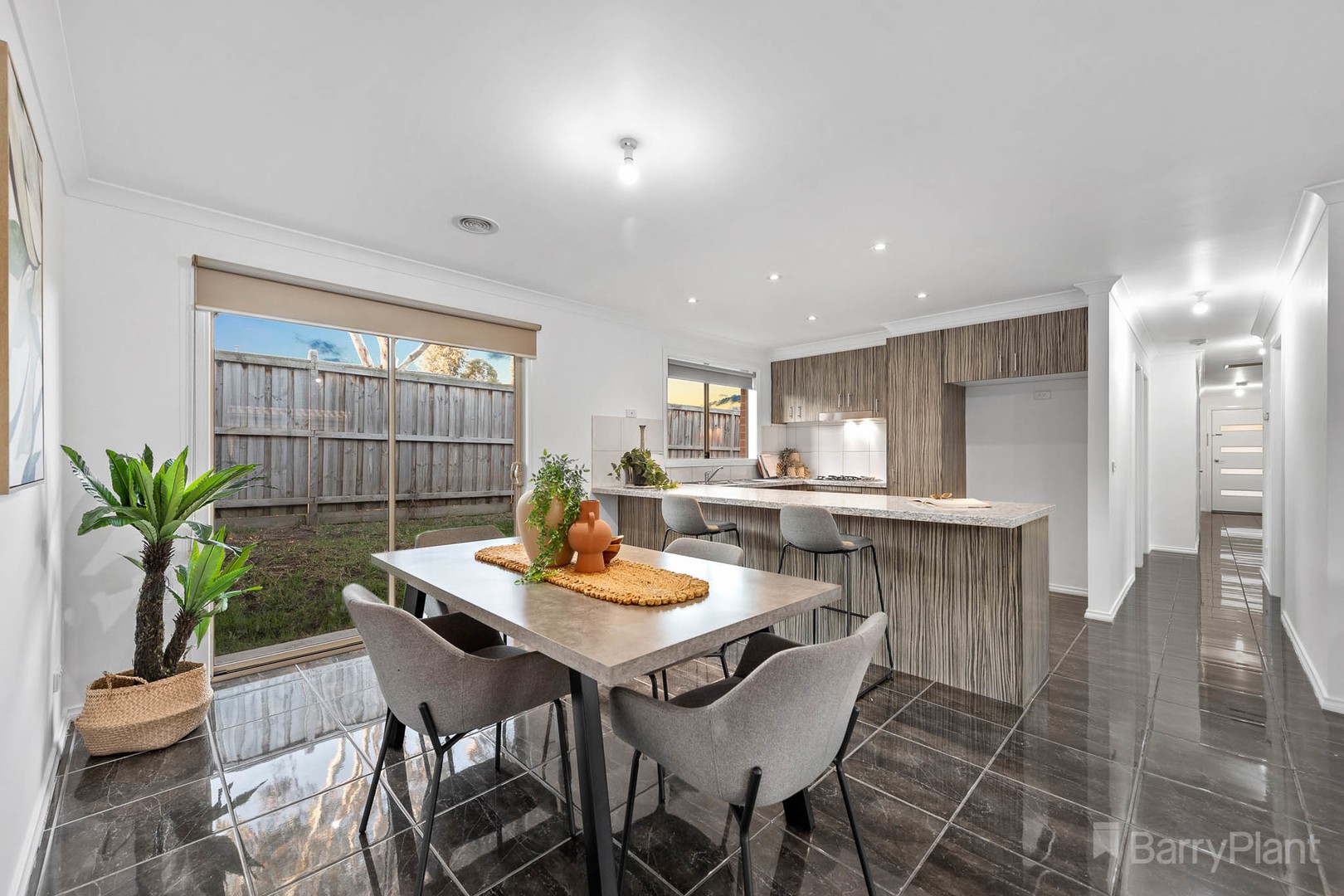 24 Clarendon Street, Pakenham, VIC 3810, Pakenham - Thumbnail 7
