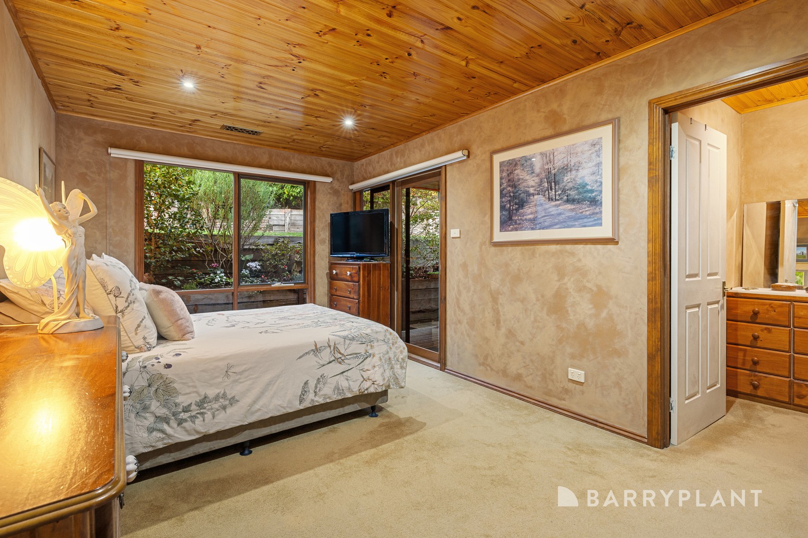 24 Clematis Avenue, Ferntree Gully, VIC 3156, Ferntree Gully - Thumbnail 5