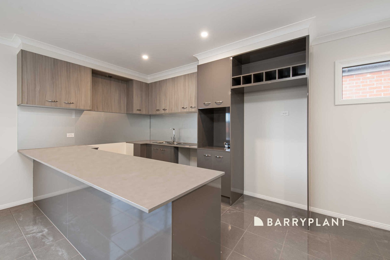 24 Dalziell Crescent, Cranbourne North, VIC 3977, Cranbourne North - Thumbnail 4
