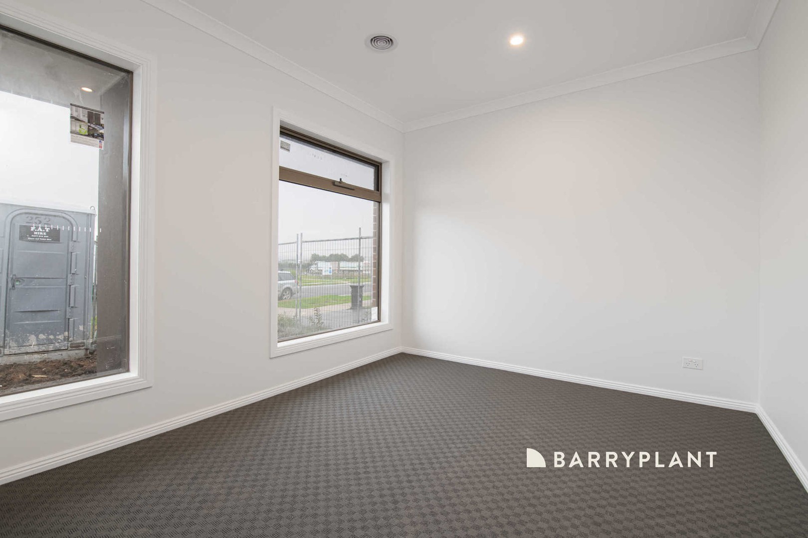 24 Dalziell Crescent, Cranbourne North, VIC 3977, Cranbourne North - Thumbnail 5