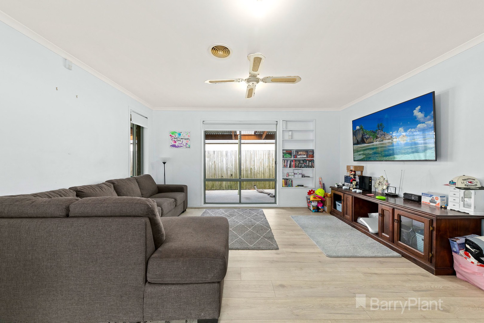 24 Dartmoor Drive, Cranbourne East, VIC 3977, Cranbourne East - Thumbnail 4