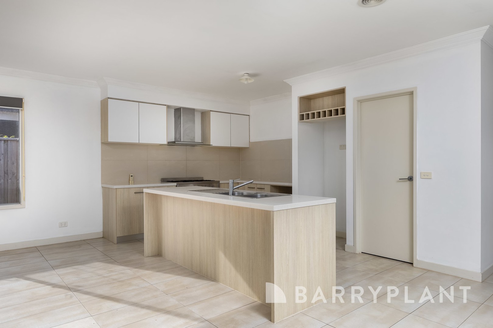 24 Daydream Drive, Point Cook, VIC 3030, Point Cook - Thumbnail 4