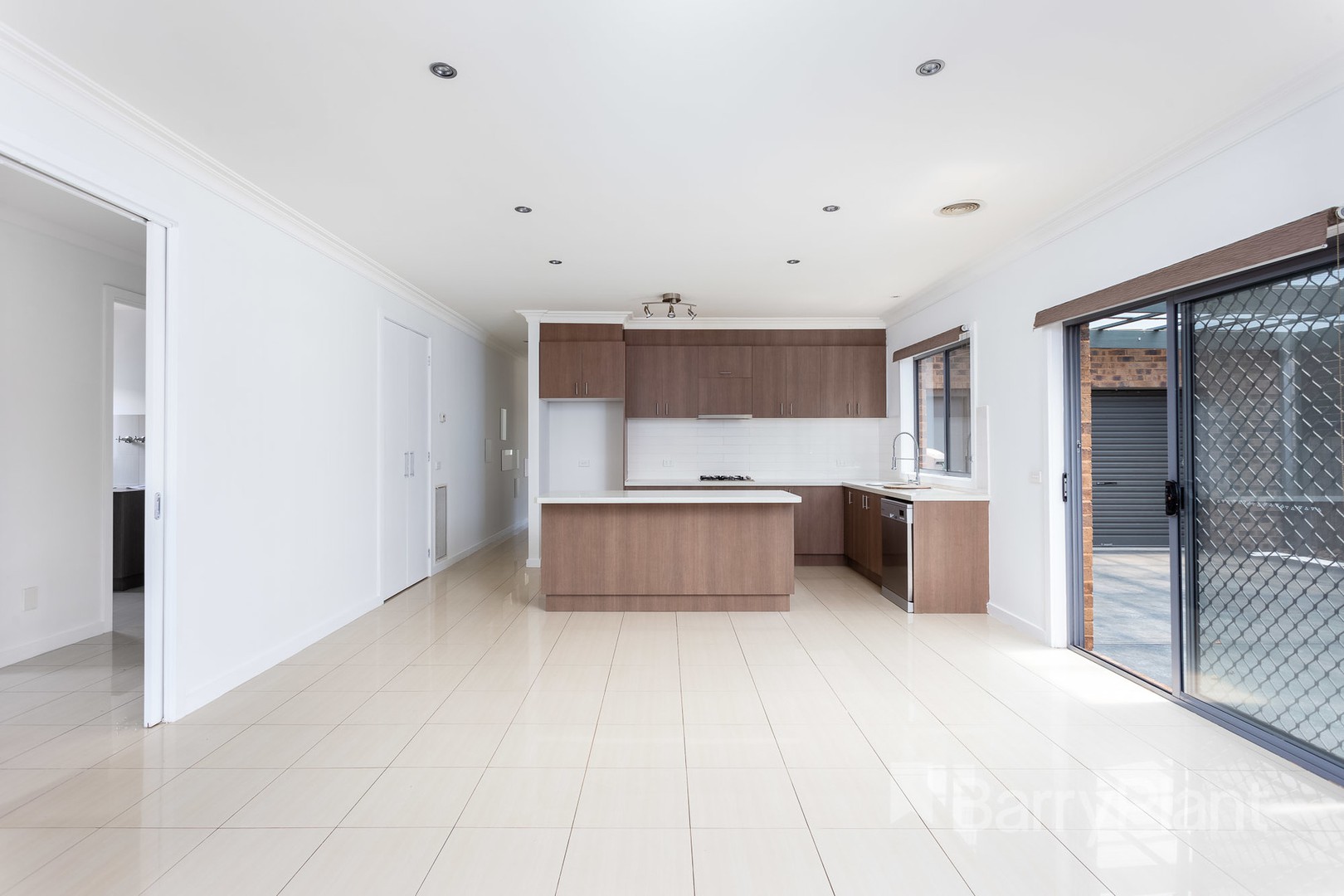 24 Drysdale Crescent, Point Cook, VIC 3030, Point Cook - Thumbnail 3