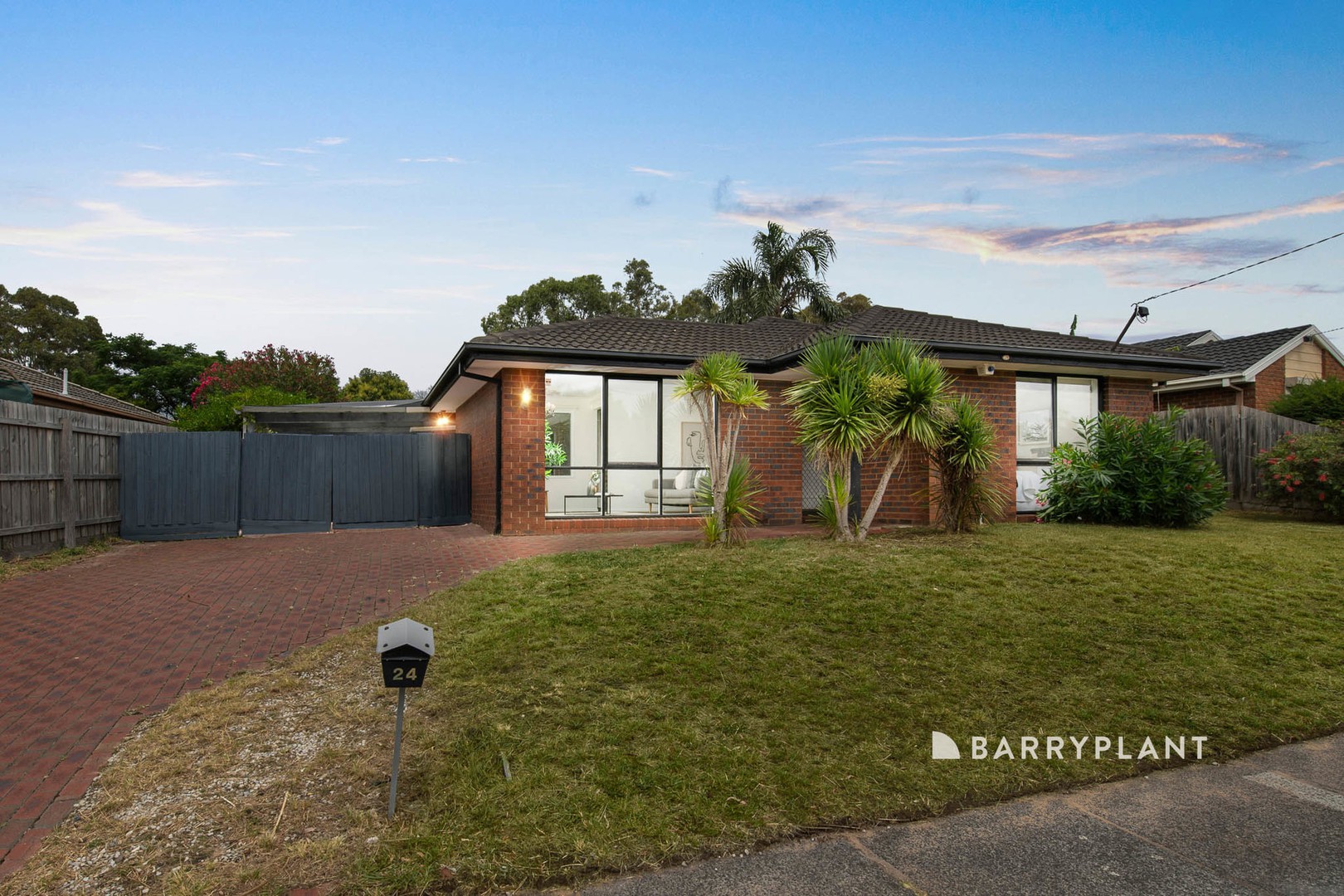 24 Edeys Run, Hampton Park, VIC 3976