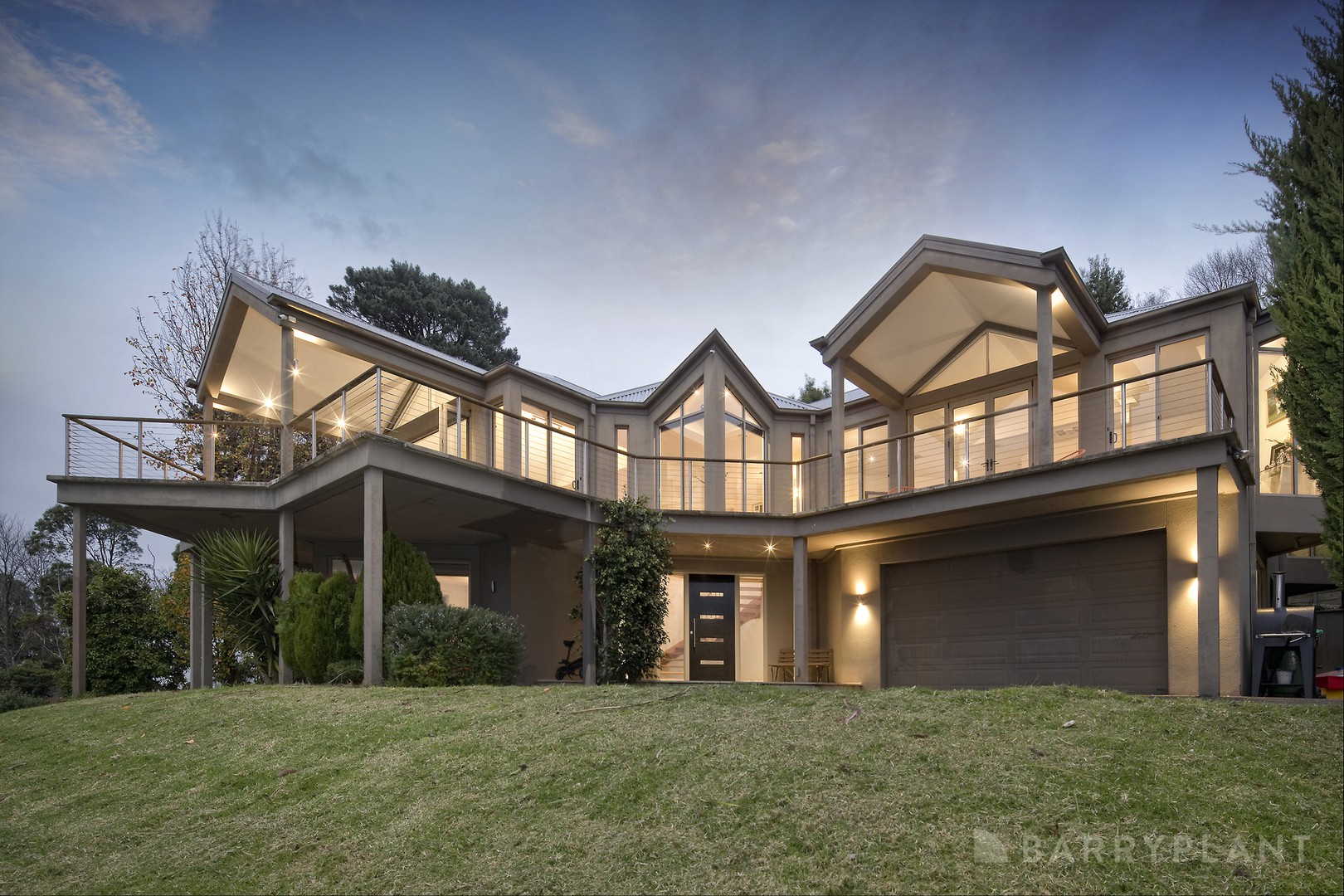 24 Elm Crescent, Emerald, VIC 3782 - Thumbnail 2 - 13/08/2025