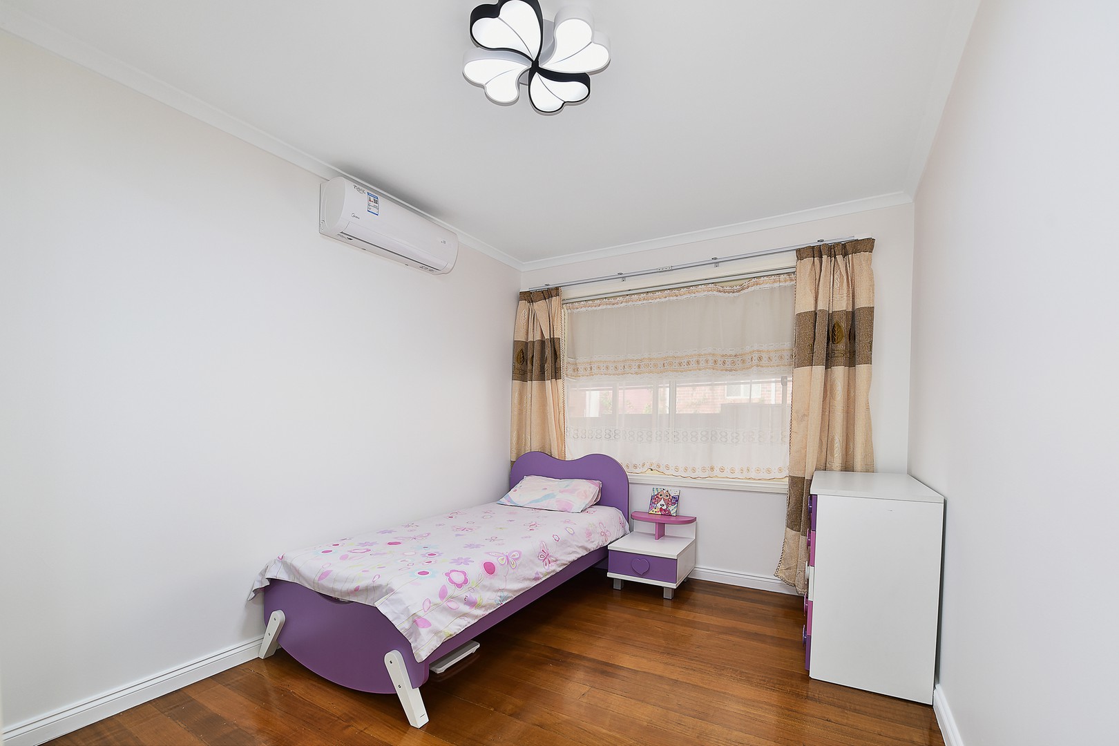 24 Erskine Avenue, Reservoir, VIC 3073, Reservoir - Thumbnail 6