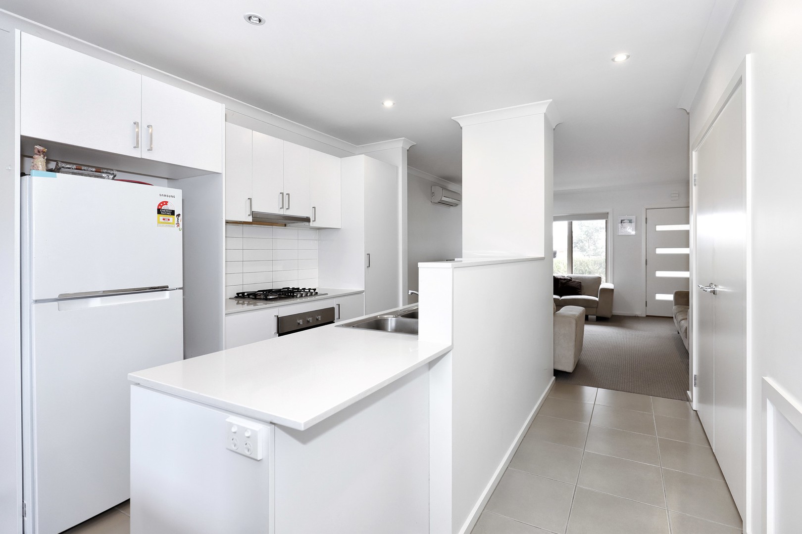 24 Etheridge Lane, Craigieburn, VIC 3064, Craigieburn - Thumbnail 2